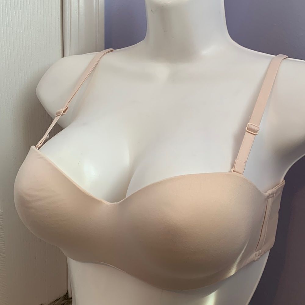 Victoria’s Secret Body by Victoria Lined Strapless multi-way Bra 34A